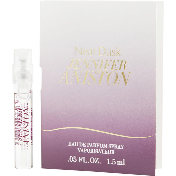 Jennifer Aniston Near Dusk - 7STARSFRAGRANCES.COM